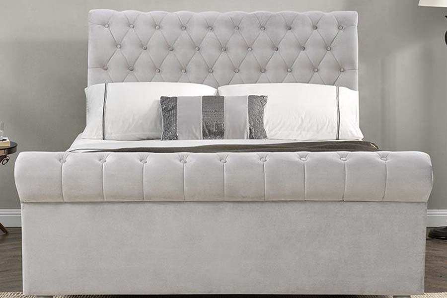 1563 Classical Sliver Sleigh Bed Čalúnená posteľ